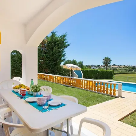 Lurdes By Gale (Albufeira)