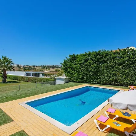 Lurdes By * Gale (Albufeira)