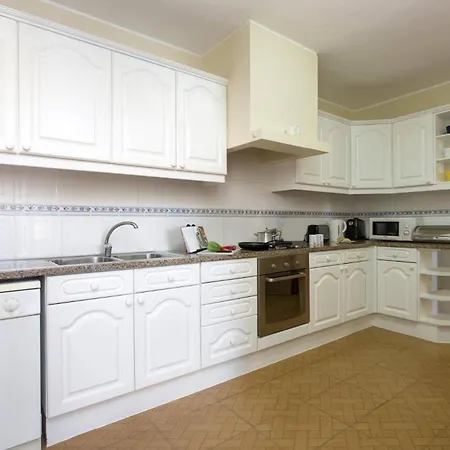 Lurdes By * Gale (Albufeira)