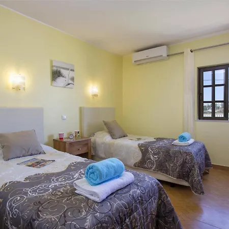 Villa Lurdes By